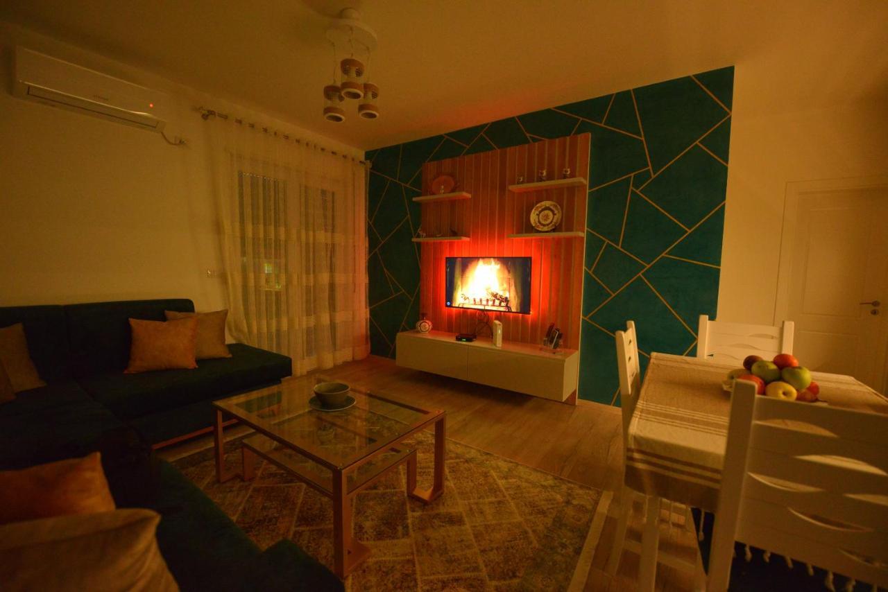 Denis Comfort Apartment Shkoder Exterior photo